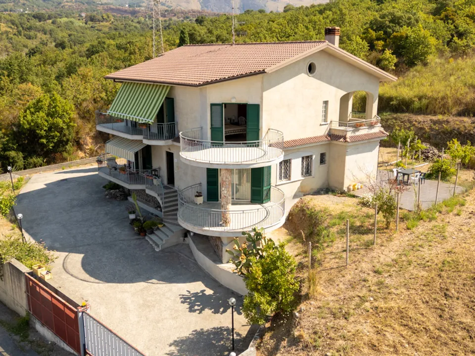 Villa i Scalea, Cosenza - foto 1